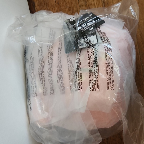 Winnie-the-Pooh Pumpkin Crossbody - Picture 3 of 3